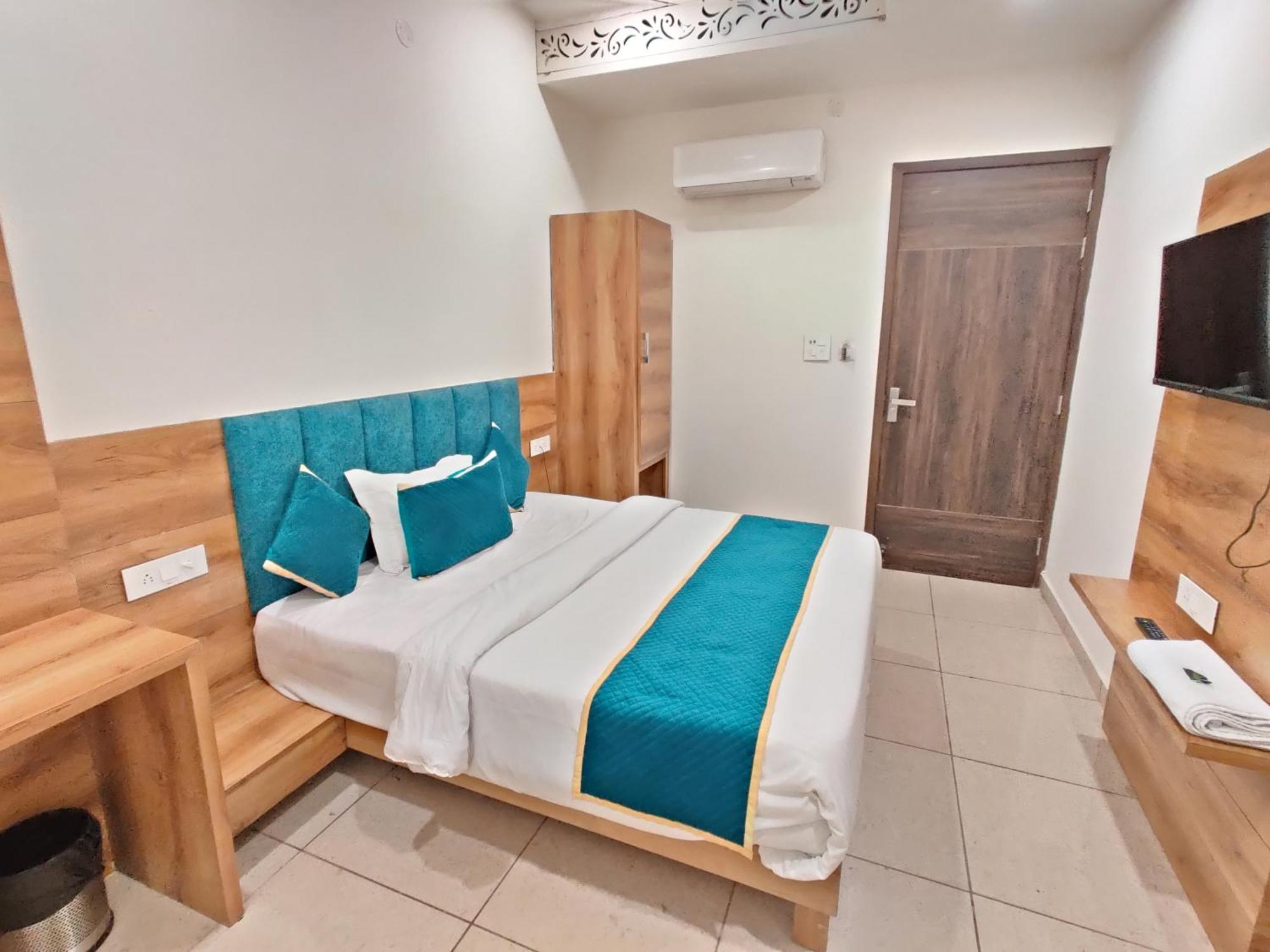 Hotel D S Inn Amritsar Exterior foto