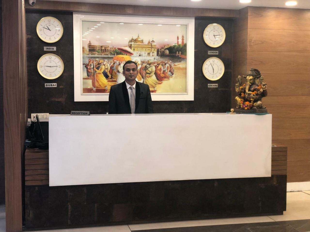 Hotel D S Inn Amritsar Exterior foto