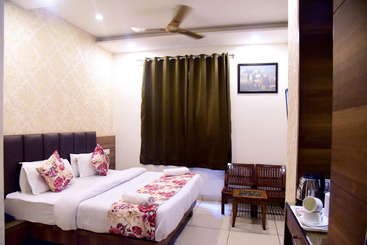 Hotel D S Inn Amritsar Exterior foto