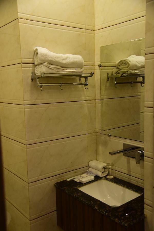 Hotel D S Inn Amritsar Exterior foto